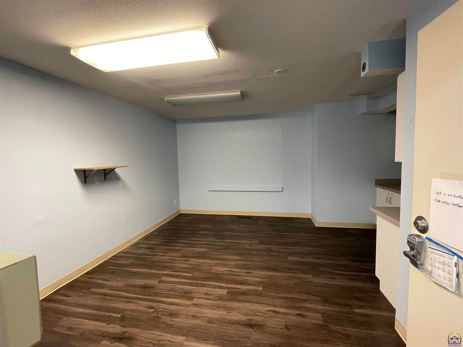 1334 SW Buchanan ST, Topeka, KS 66604