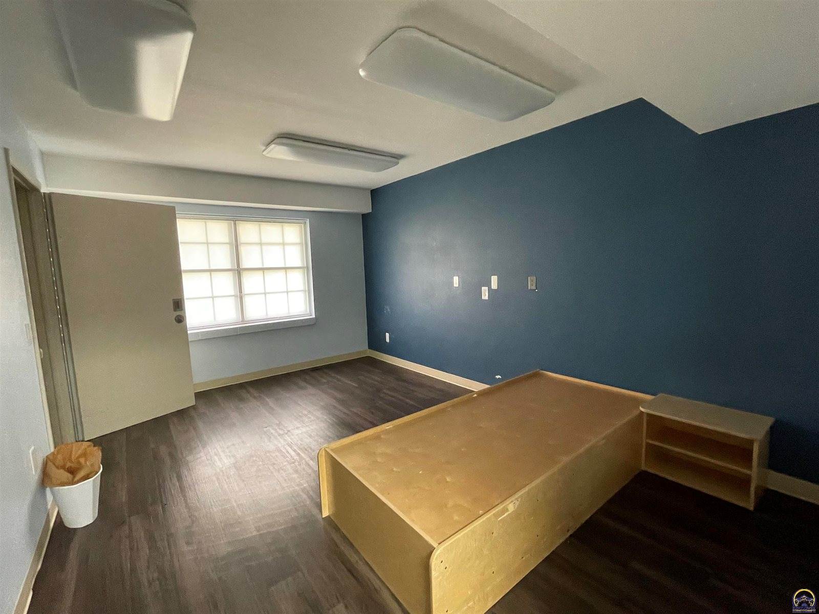 1334 SW Buchanan ST, Topeka, KS 66604