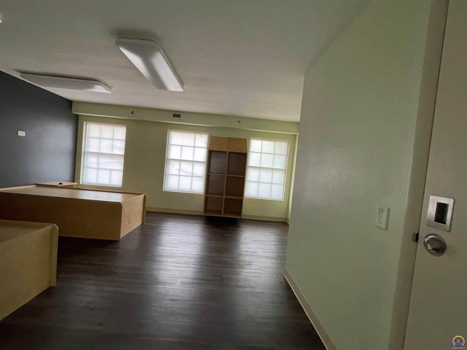 1334 SW Buchanan ST, Topeka, KS 66604