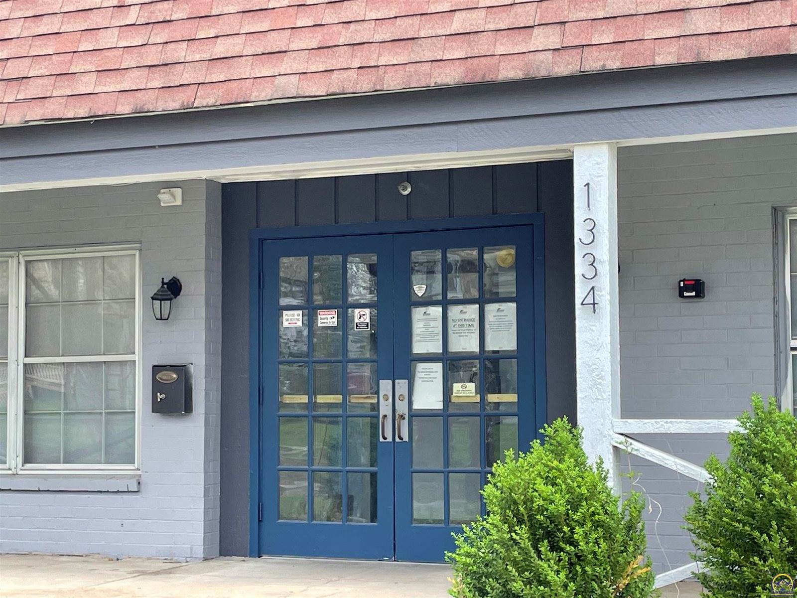 1334 SW Buchanan ST, Topeka, KS 66604