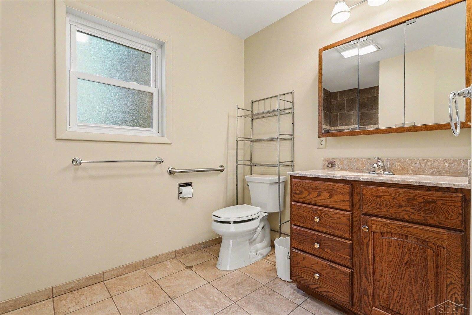 3002 Malden Place, Saginaw, MI 48602