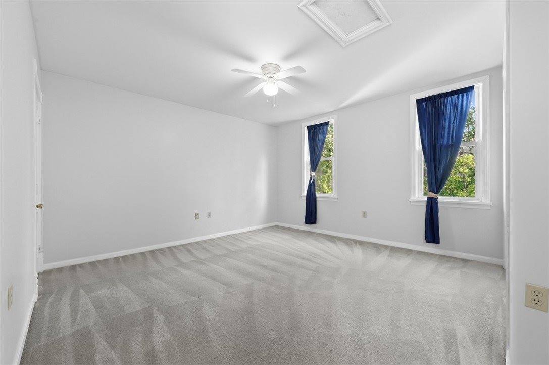 2517 Wiese St, Arlington, PA 15210
