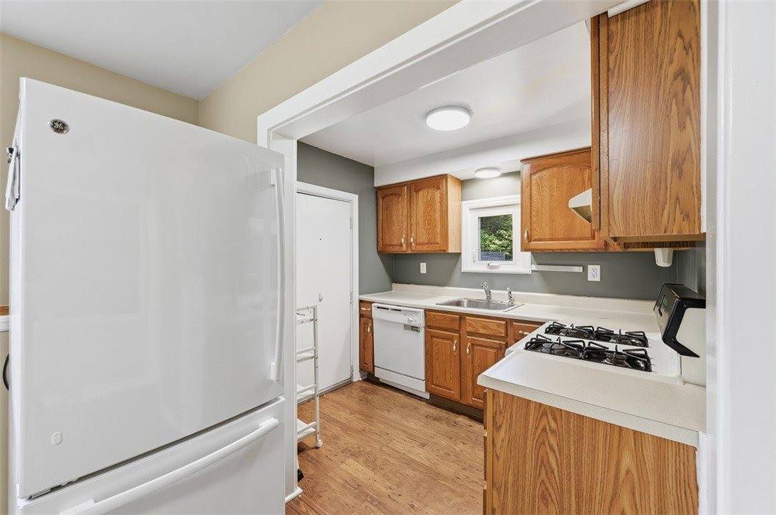2517 Wiese St, Arlington, PA 15210