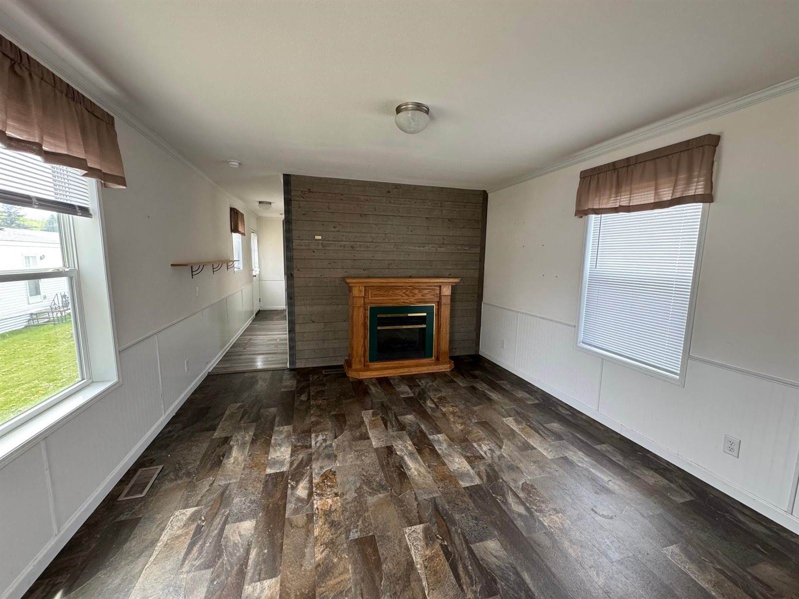 8 Holt Dr., Duluth, MN 55808