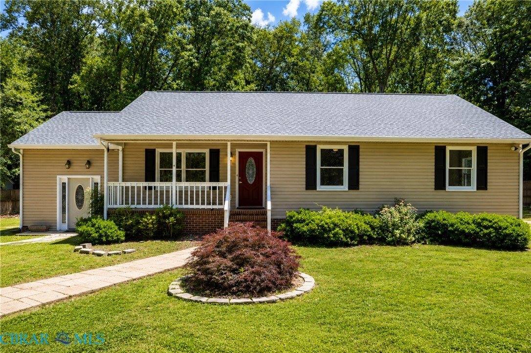 8253 Manor Drive, Gloucester, VA 23061