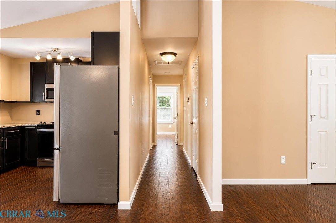 8253 Manor Drive, Gloucester, VA 23061
