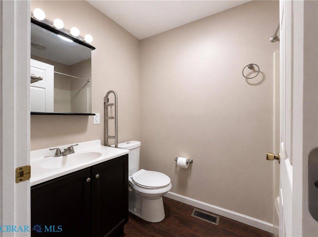8253 Manor Drive, Gloucester, VA 23061