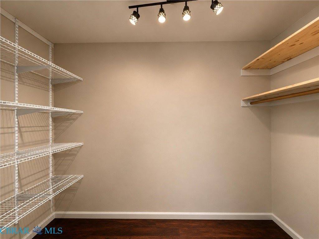 8253 Manor Drive, Gloucester, VA 23061