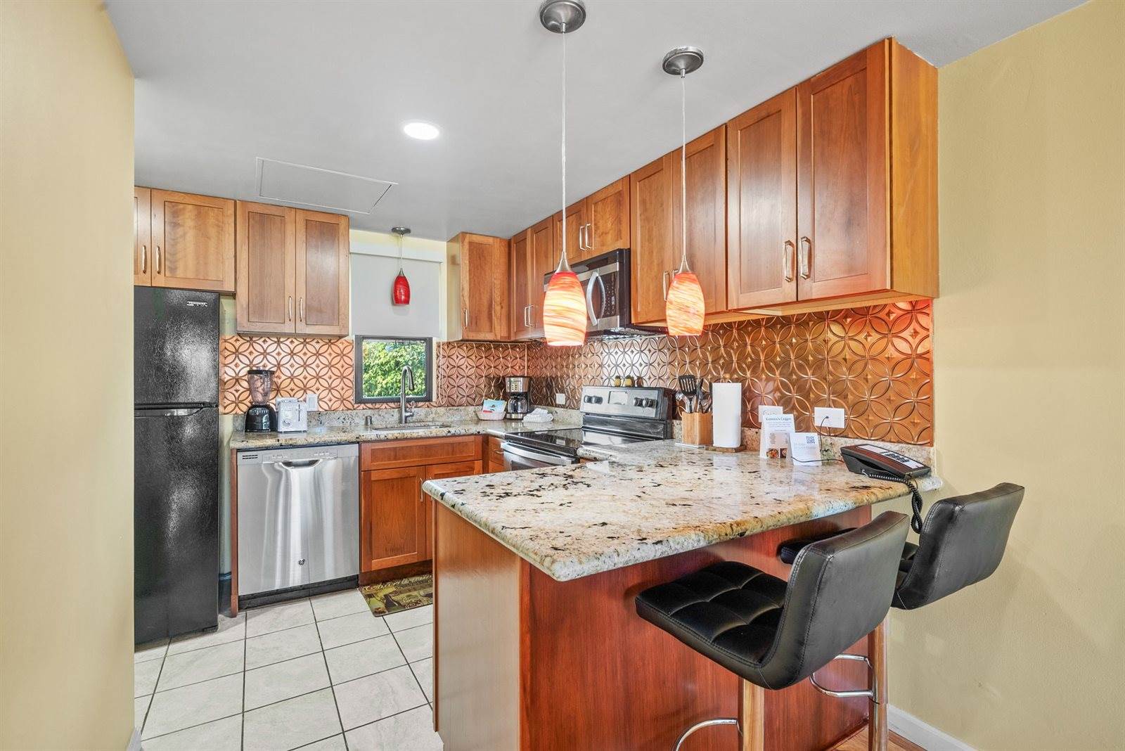75-6040 Alii Drive, Kailua Kona, HI 96740