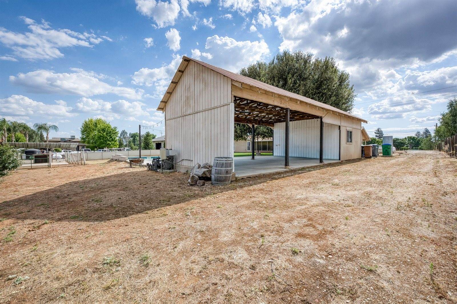 5602 North Mccall Avenue, Clovis, CA 93619