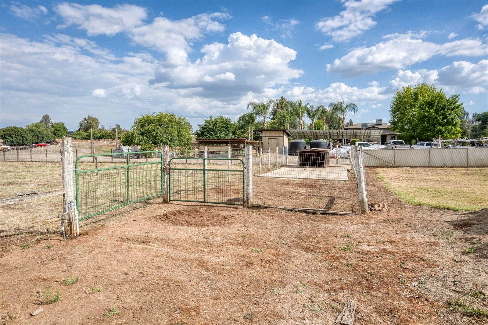 5602 North Mccall Avenue, Clovis, CA 93619