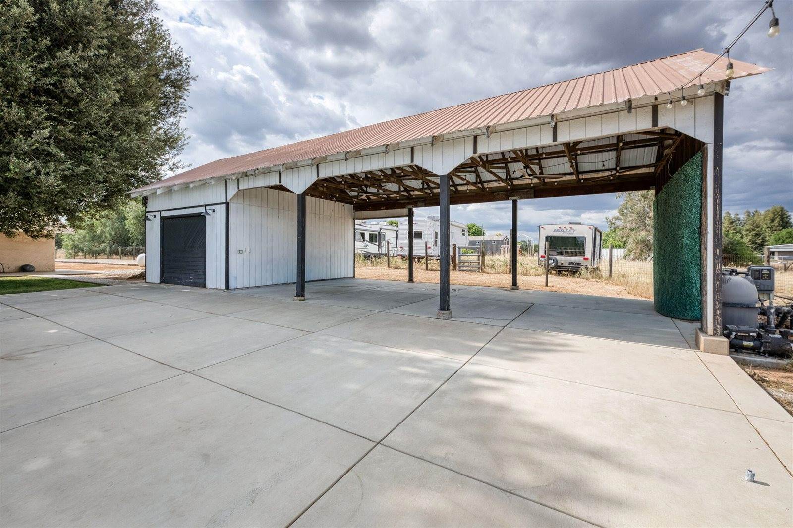 5602 North Mccall Avenue, Clovis, CA 93619