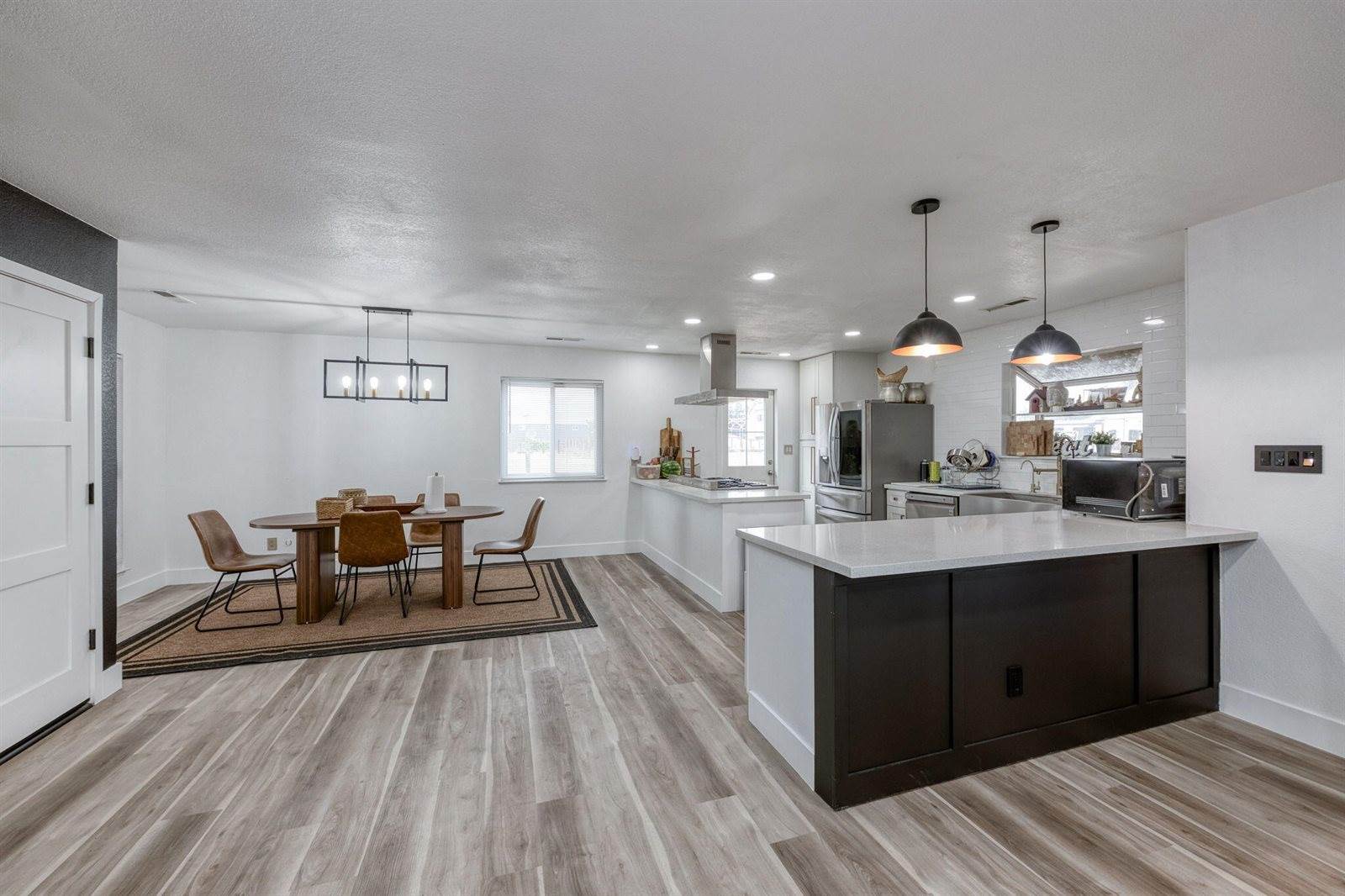 5602 North Mccall Avenue, Clovis, CA 93619