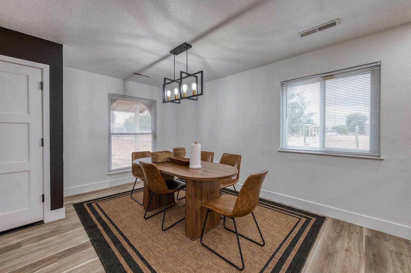 5602 North Mccall Avenue, Clovis, CA 93619