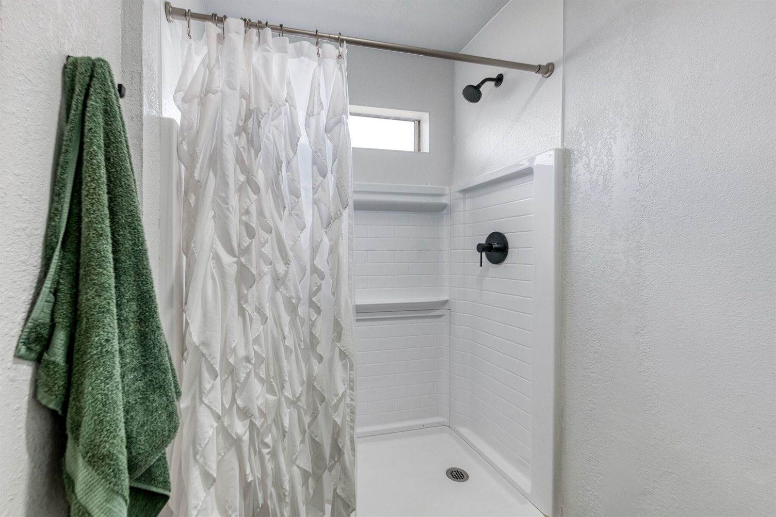 5602 North Mccall Avenue, Clovis, CA 93619
