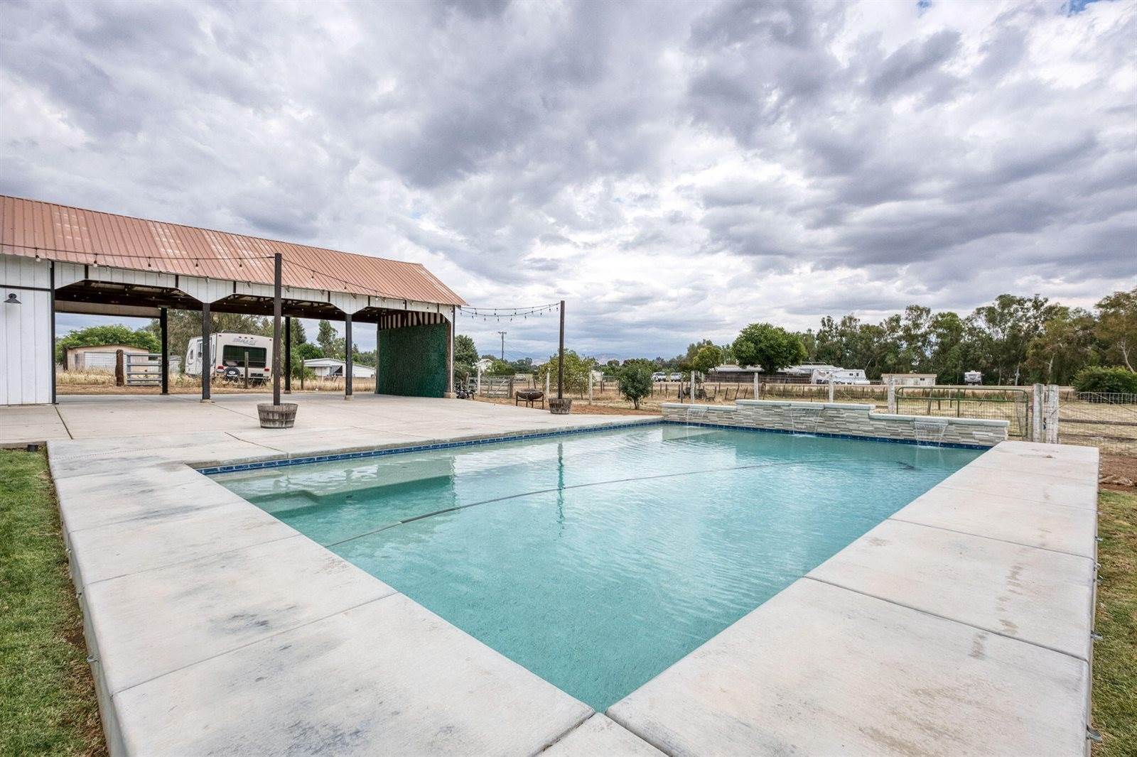 5602 North Mccall Avenue, Clovis, CA 93619