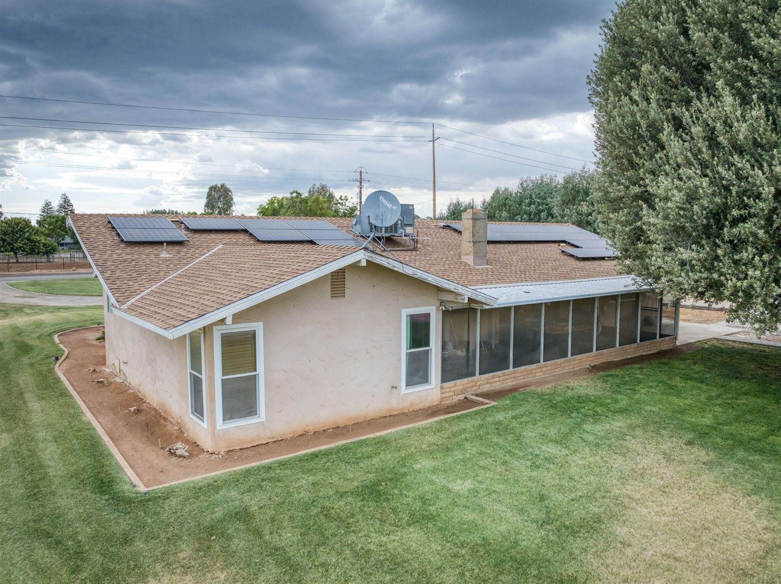 5602 North Mccall Avenue, Clovis, CA 93619