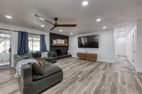 5602 North Mccall Avenue, Clovis, CA 93619