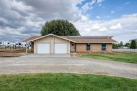 5602 North Mccall Avenue, Clovis, CA 93619