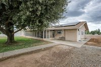5602 North Mccall Avenue, Clovis, CA 93619