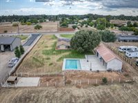 5602 North Mccall Avenue, Clovis, CA 93619
