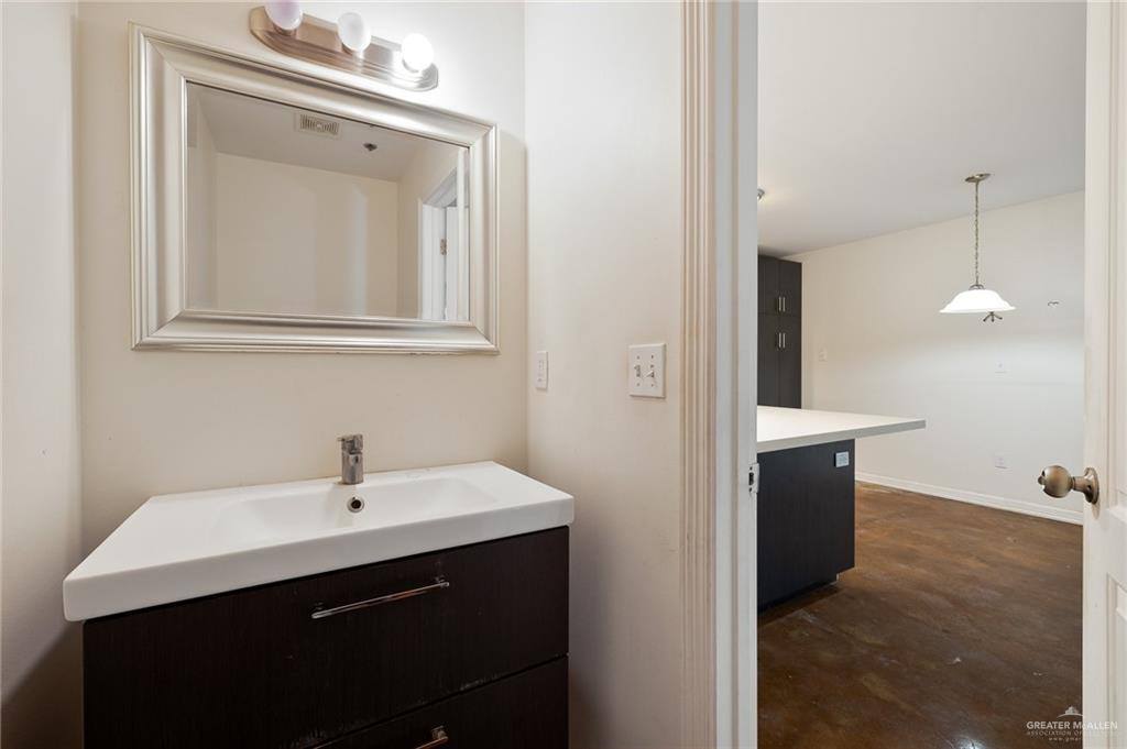 512 South 9th Street, McAllen, TX 78501