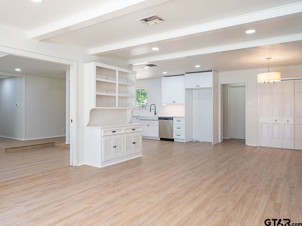 509 Winchester Dr, Tyler, TX 75701
