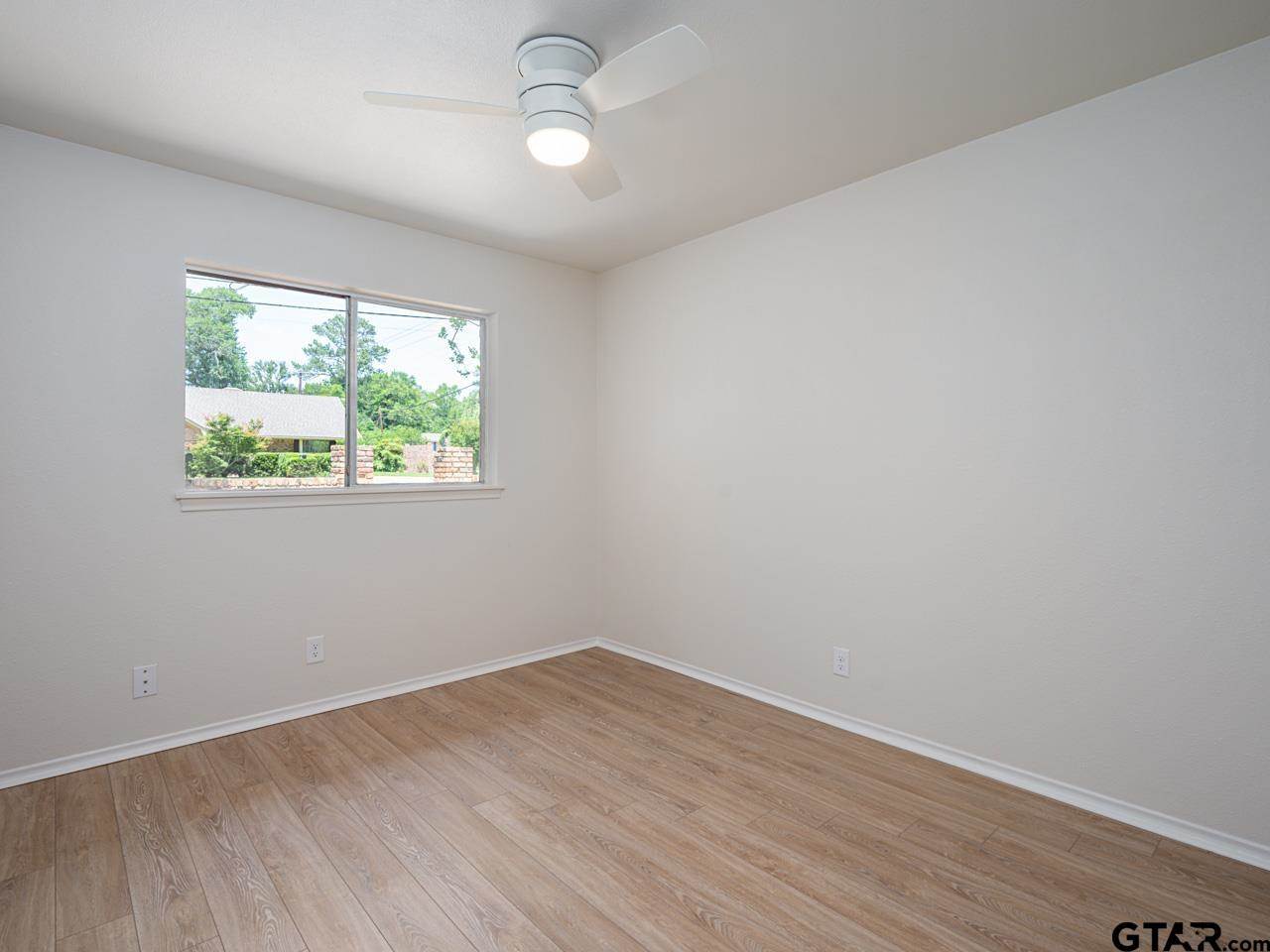 509 Winchester Dr, Tyler, TX 75701