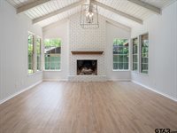 509 Winchester Dr, Tyler, TX 75701