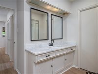 509 Winchester Dr, Tyler, TX 75701