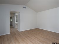 509 Winchester Dr, Tyler, TX 75701