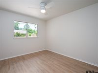 509 Winchester Dr, Tyler, TX 75701