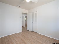 509 Winchester Dr, Tyler, TX 75701