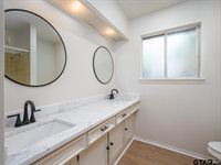 509 Winchester Dr, Tyler, TX 75701