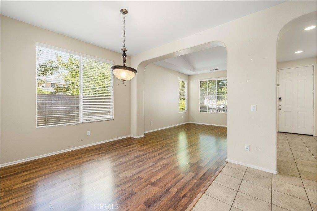 44022 Raven Lane, Lancaster, CA 93536
