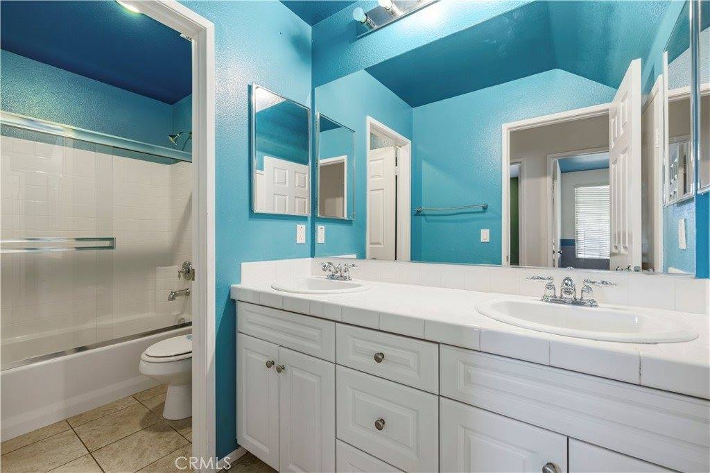 44022 Raven Lane, Lancaster, CA 93536