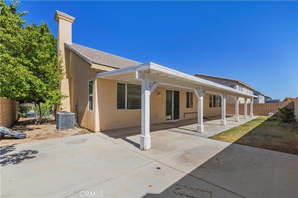 44022 Raven Lane, Lancaster, CA 93536