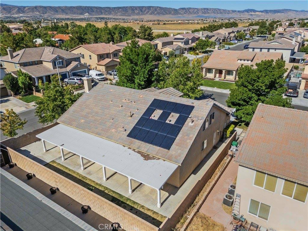 44022 Raven Lane, Lancaster, CA 93536