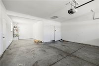 44022 Raven Lane, Lancaster, CA 93536