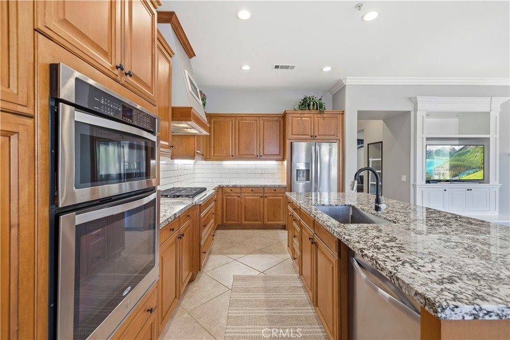 2004 Turnberry Drive, Oxnard, CA 93036