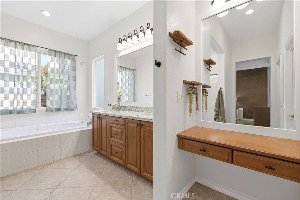 2004 Turnberry Drive, Oxnard, CA 93036