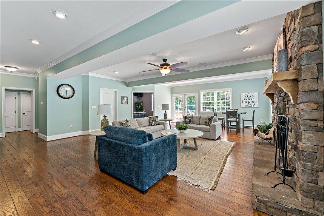 4021 Bakerstown Rd, Richland, PA 15044