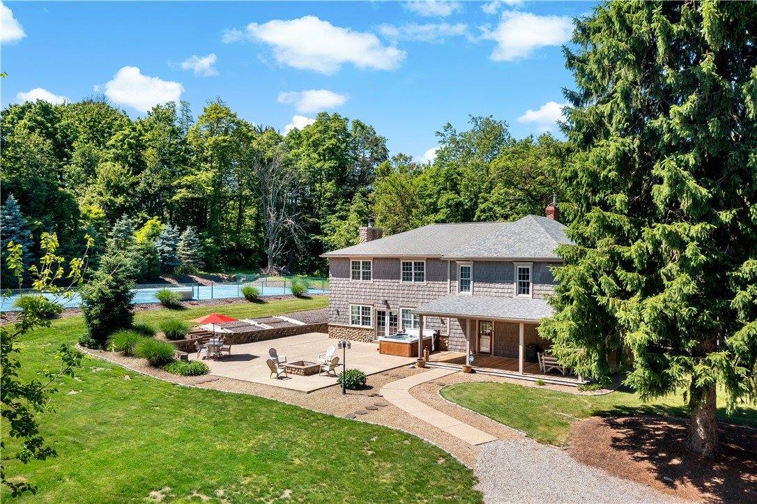 4021 Bakerstown Rd, Richland, PA 15044