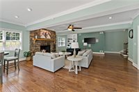 4021 Bakerstown Rd, Richland, PA 15044