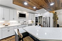 4021 Bakerstown Rd, Richland, PA 15044