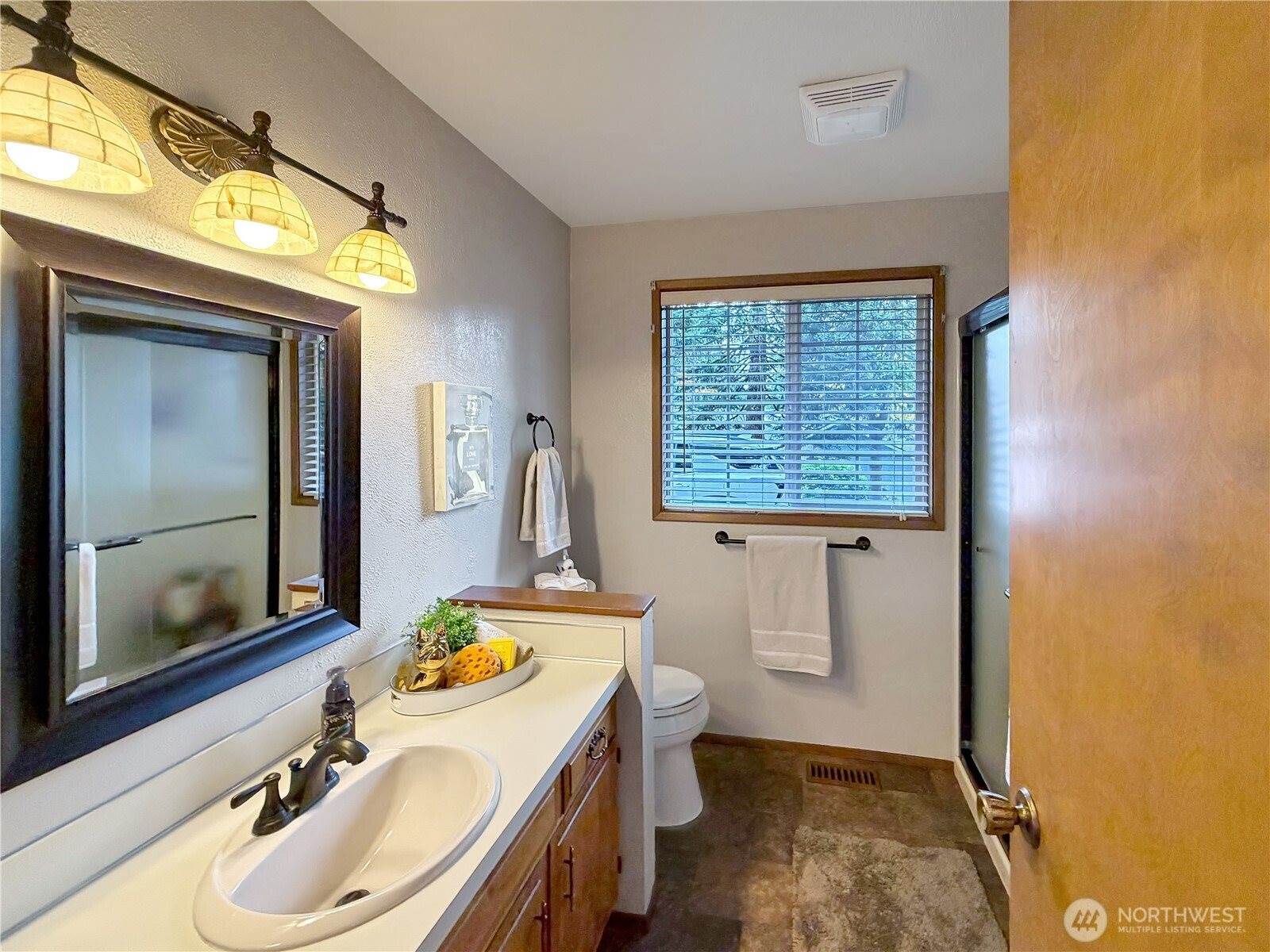 3815 Hillview Court NW, Olympia, WA 98502