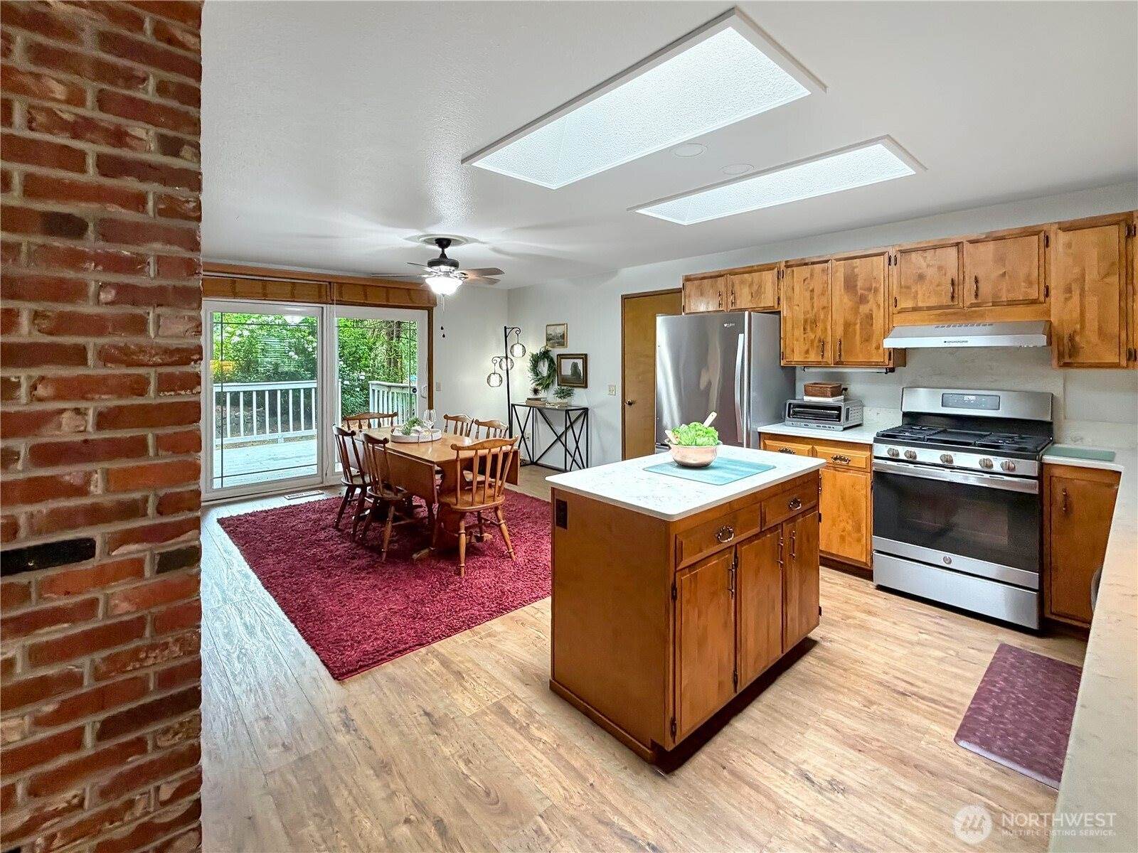 3815 Hillview Court NW, Olympia, WA 98502