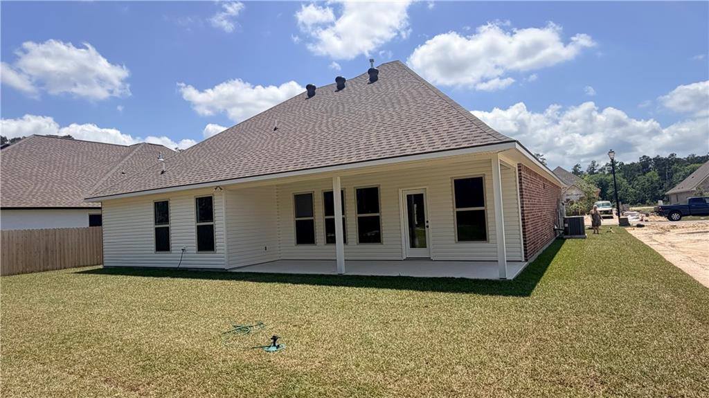 25343 Blue Heron Drive, Ponchatoula, LA 70454