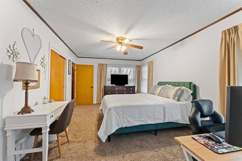 504 South Gilpin Avenue, Dallas, TX 75211