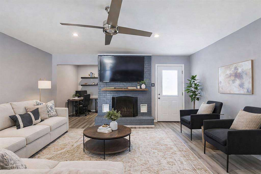 304 Johnston Boulevard, Waxahachie, TX 75165